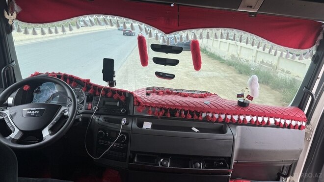 MAN TGX 18.440 2011, 1,200,000 km - 12.0 l - İmişli