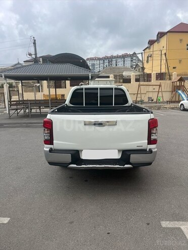 Mitsubishi L200 2020, 200,000 km - 2.4 l - Bakı