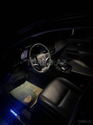 Lexus ES 300h 2023, 180,247 km - 2.5 л - Bakı