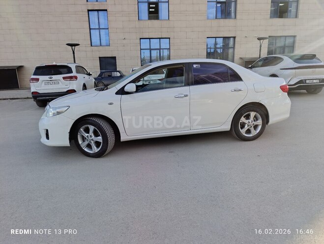Toyota Corolla 2012, 190,000 km - 1.8 l - Quba