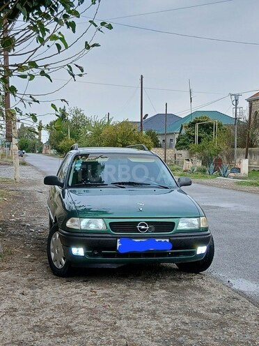 Opel Astra 1995, 258,473 km - 1.6 l - Şəki
