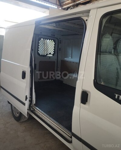 Ford Transit 2010, 18,800 km - 2.4 l - Tovuz