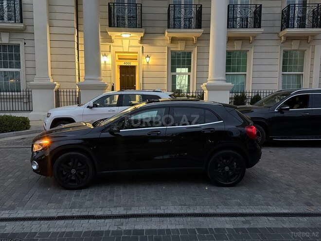 Mercedes GLA 250 2018, 120,000 km - 2.0 l - Bakı