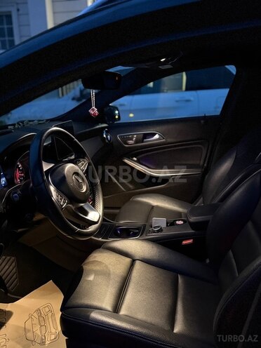Mercedes GLA 250 2018, 120,000 km - 2.0 l - Bakı