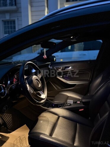 Mercedes GLA 250 2018, 120,000 km - 2.0 l - Bakı