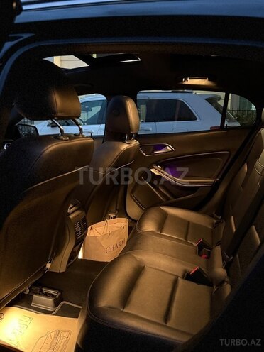 Mercedes GLA 250 2018, 120,000 km - 2.0 l - Bakı