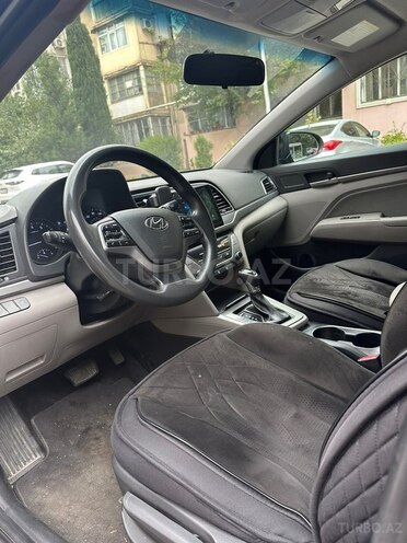 Hyundai Elantra 2017, 230,000 km - 2.0 l - Bakı