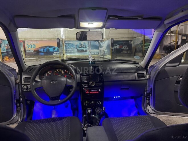 LADA (VAZ) Priora 2010, 190,000 km - 1.6 l - Bakı