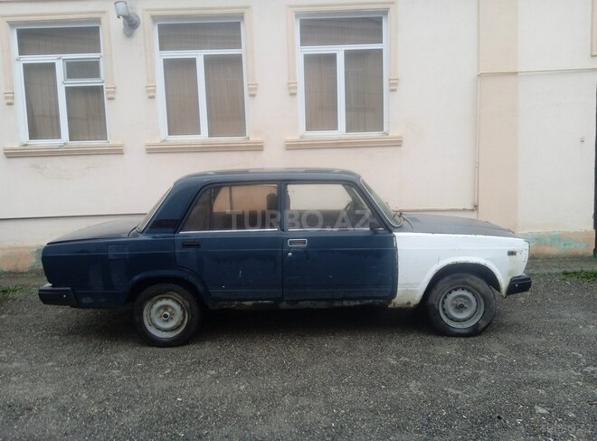 LADA (VAZ) 2107 2002, 215,465 km - 1.6 л - Quba