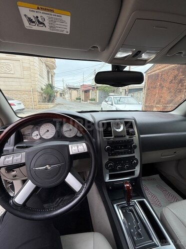 Chrysler 300C 2005, 118,000 km - 5.7 l - Bakı