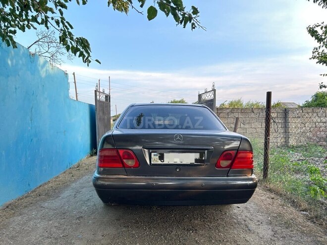 Mercedes E 230 1995, 333,699 km - 2.3 l - Neftçala