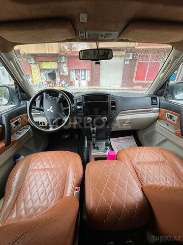 Mitsubishi Pajero 2007, 264,000 km - 3.0 l - Bakı