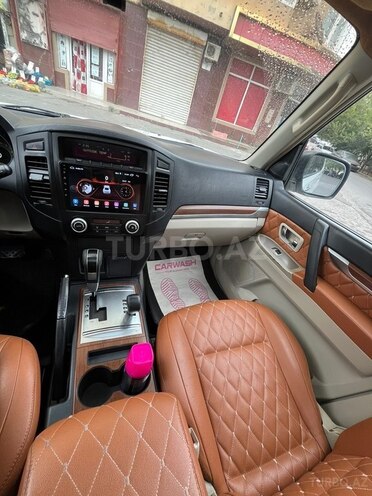 Mitsubishi Pajero 2007, 264,000 km - 3.0 l - Bakı