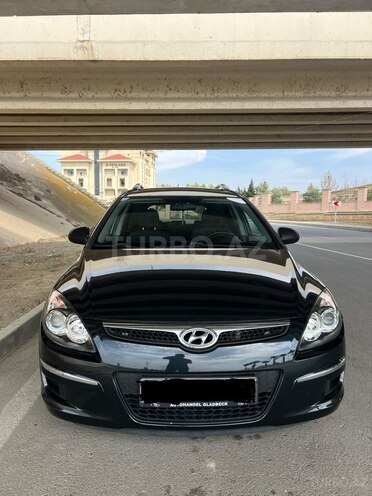 Hyundai i30 2009, 290,000 km - 1.6 l - Yevlax