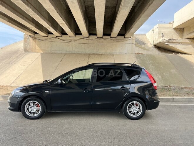 Hyundai i30 2009, 290,000 km - 1.6 l - Yevlax