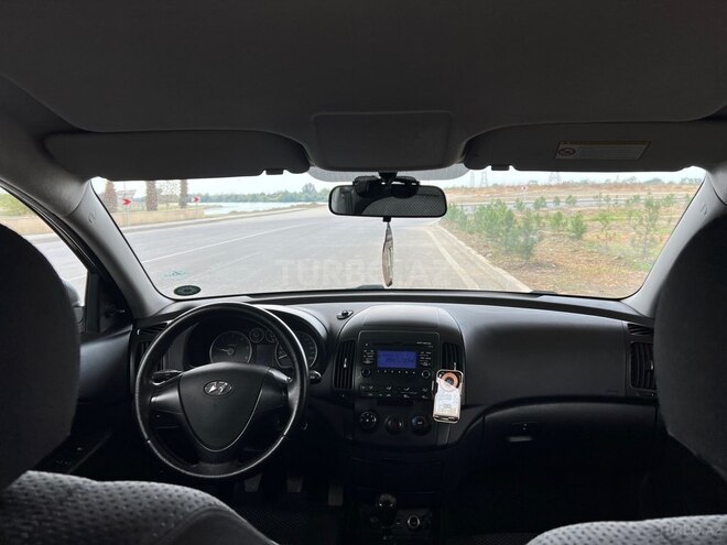 Hyundai i30 2009, 290,000 km - 1.6 l - Yevlax