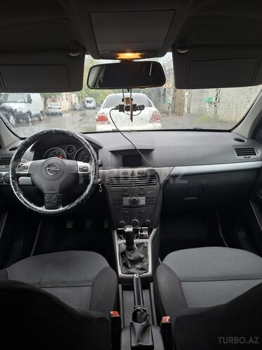 Opel Astra 2006, 300,000 km - 1.3 l - Gəncə