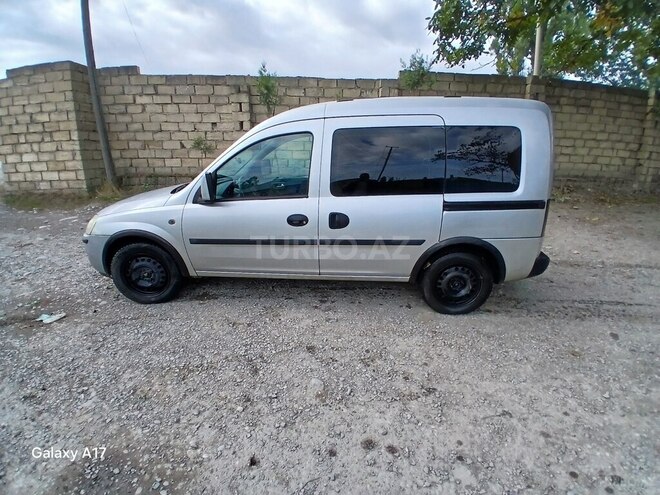 Opel Combo 2007, 250,000 km - 1.3 l - Quba