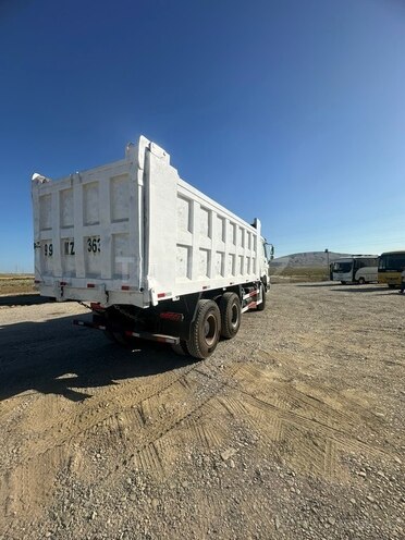 HOWO Sinotruk 2012, 450,000 km - 9.5 л - Gədəbəy