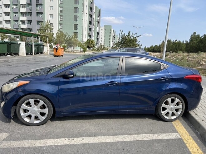 Hyundai Elantra 2013, 300,000 km - 1.8 l - Bakı