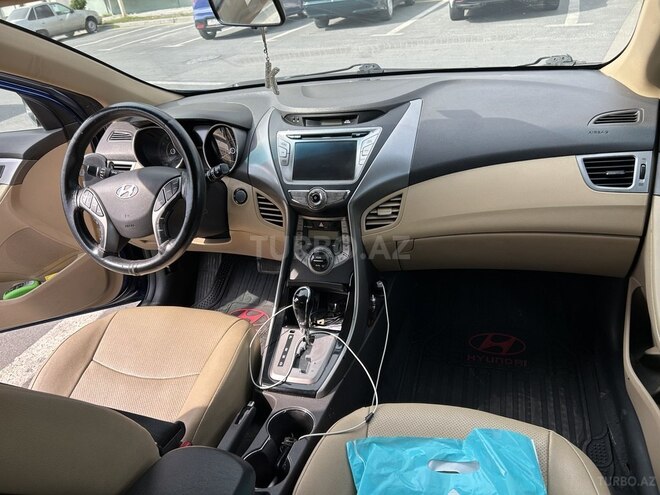 Hyundai Elantra 2013, 300,000 km - 1.8 l - Bakı