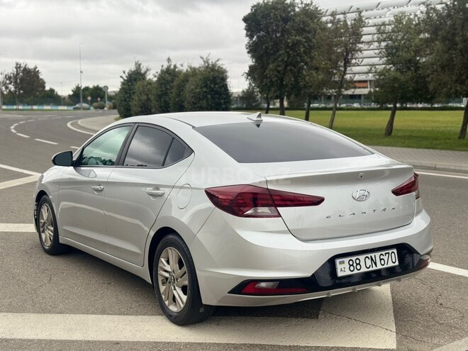 Hyundai Elantra 2018, 118,000 km - 2.0 l - Bakı