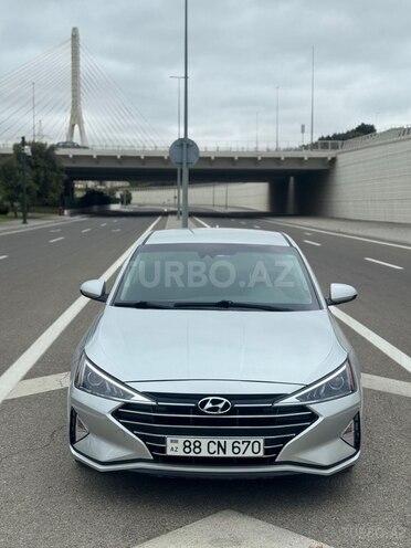 Hyundai Elantra 2018, 118,000 km - 2.0 l - Bakı