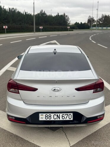 Hyundai Elantra 2018, 118,000 km - 2.0 l - Bakı