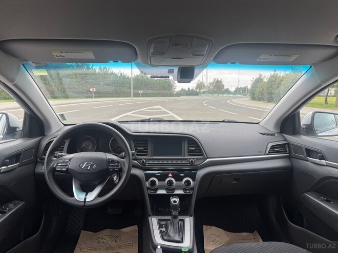 Hyundai Elantra 2018, 118,000 km - 2.0 l - Bakı