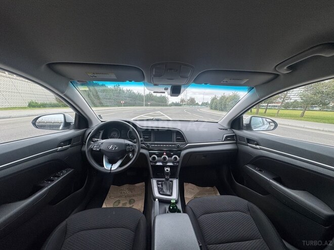 Hyundai Elantra 2018, 118,000 km - 2.0 l - Bakı