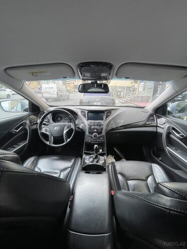 Hyundai Grandeur 2015, 300,000 km - 2.2 л - Bakı