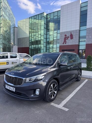 Kia Carnival 2016, 241,402 km - 2.2 l - Yevlax