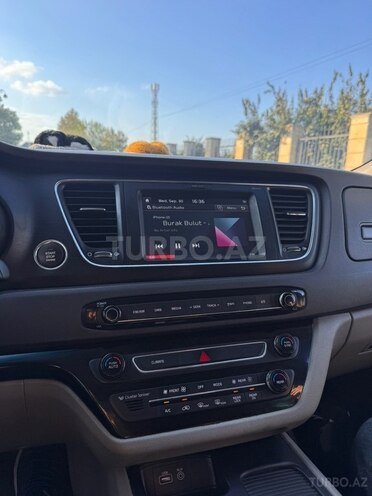 Kia Carnival 2016, 241,402 km - 2.2 l - Yevlax