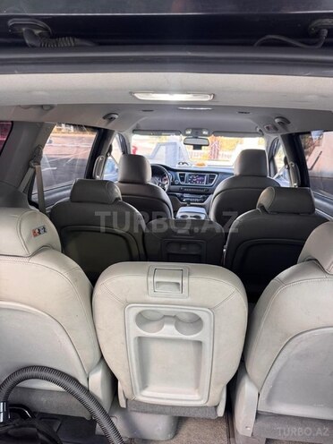 Kia Carnival 2016, 241,402 km - 2.2 l - Yevlax