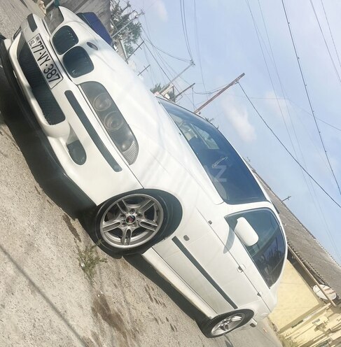 BMW 528 1998, 258,500 km - 2.8 l - Bakı