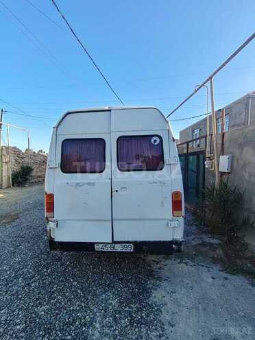 Mercedes 208 D 1990, 300,000 km - 2.3 l - Bakı