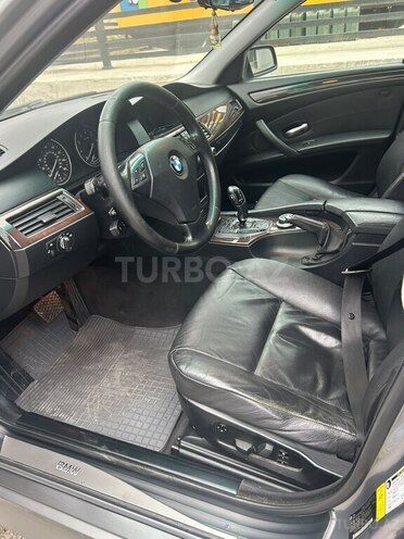 BMW 528 2008, 280,000 km - 3.0 l - Bakı