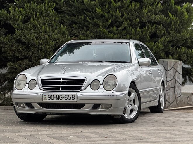 Mercedes E 240 2001, 248,000 km - 2.4 l - Saatlı