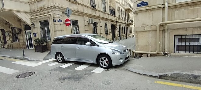 Mitsubishi Grandis 2003, 341,553 km - 2.4 l - Mingəçevir