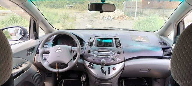 Mitsubishi Grandis 2003, 341,553 km - 2.4 l - Mingəçevir