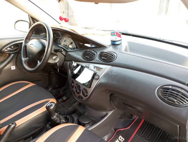 Ford Focus 2003, 250,000 km - 1.4 л - Bakı