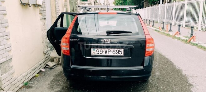 Kia  2008, 190,000 km - 1.4 l - Bakı