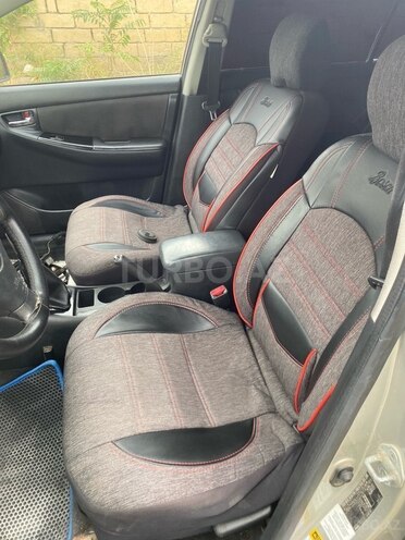 Toyota Corolla 2005, 300,000 km - 1.4 l - Bakı