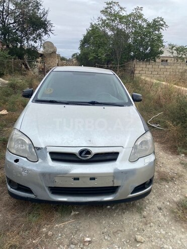 Toyota Corolla 2005, 300,000 km - 1.4 l - Bakı