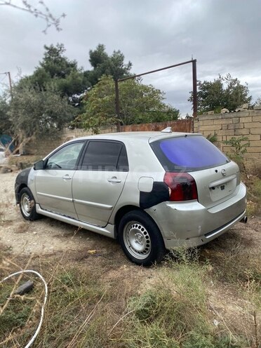 Toyota Corolla 2005, 300,000 km - 1.4 l - Bakı