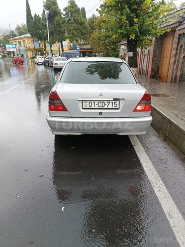 Mercedes 190 1994, 410,379 km - 1.8 л - Şəki
