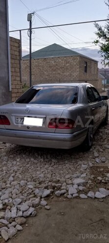 Mercedes E 230 1997, 367,000 km - 2.3 l - Bakı