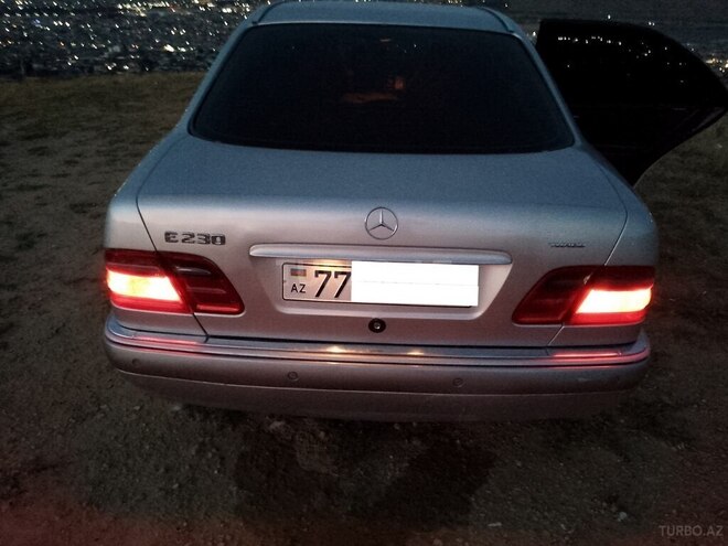 Mercedes E 230 1997, 367,000 km - 2.3 l - Bakı