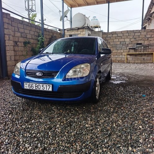 Kia Rio 2005, 300,000 km - 1.5 л - Yevlax