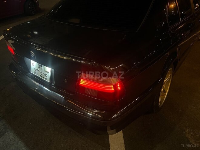 BMW 525 2001, 240,000 km - 2.5 l - Sumqayıt